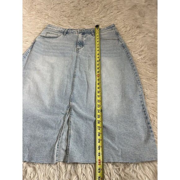 Ava & Viv Woman's Mid Rise Relaxed Fit A Line Denim Skirt Stretch Light Wash 16 - Picture 6 of 11